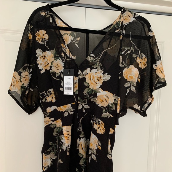 Dynamite Kimono Sleeve Floral Romper (New With Tag) - Picture 2 of 5